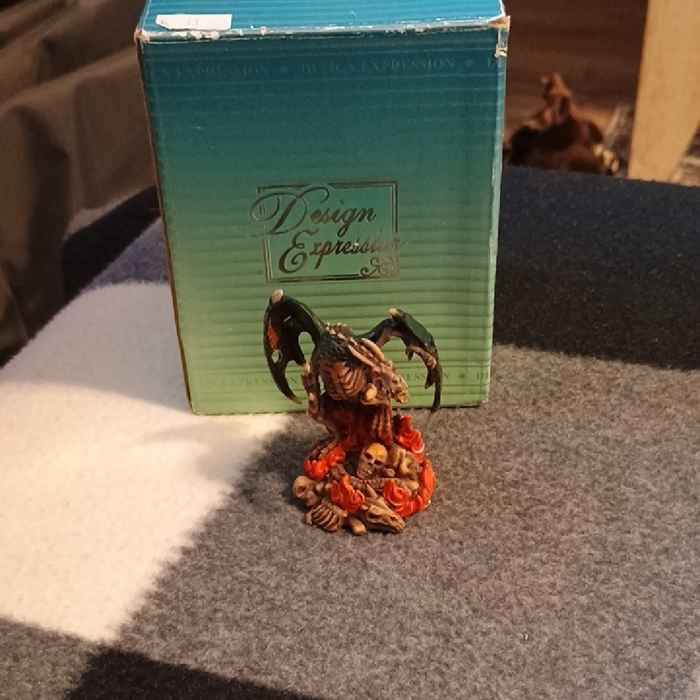 Expressions Dragon Skull Decor - Red and Black